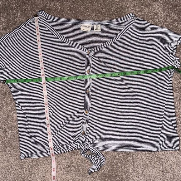 Rachel Zoe Striped Linen Top! - Picture 8 of 9